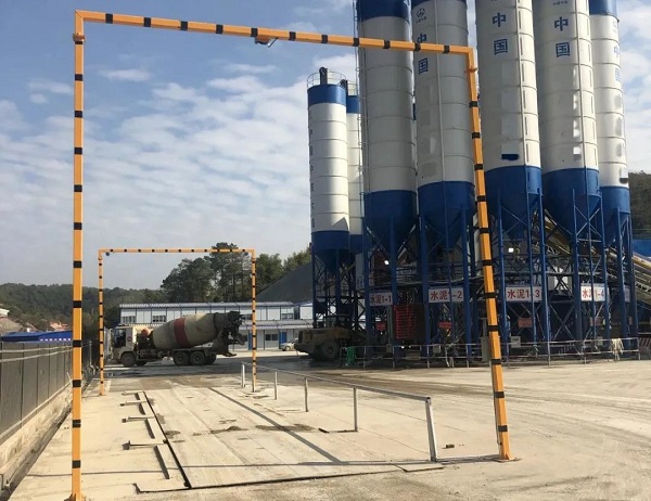 GS400啊.jpg GS400啊.jpg