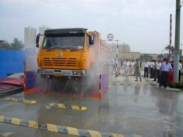 建筑工地.jpg 建筑工地.jpg