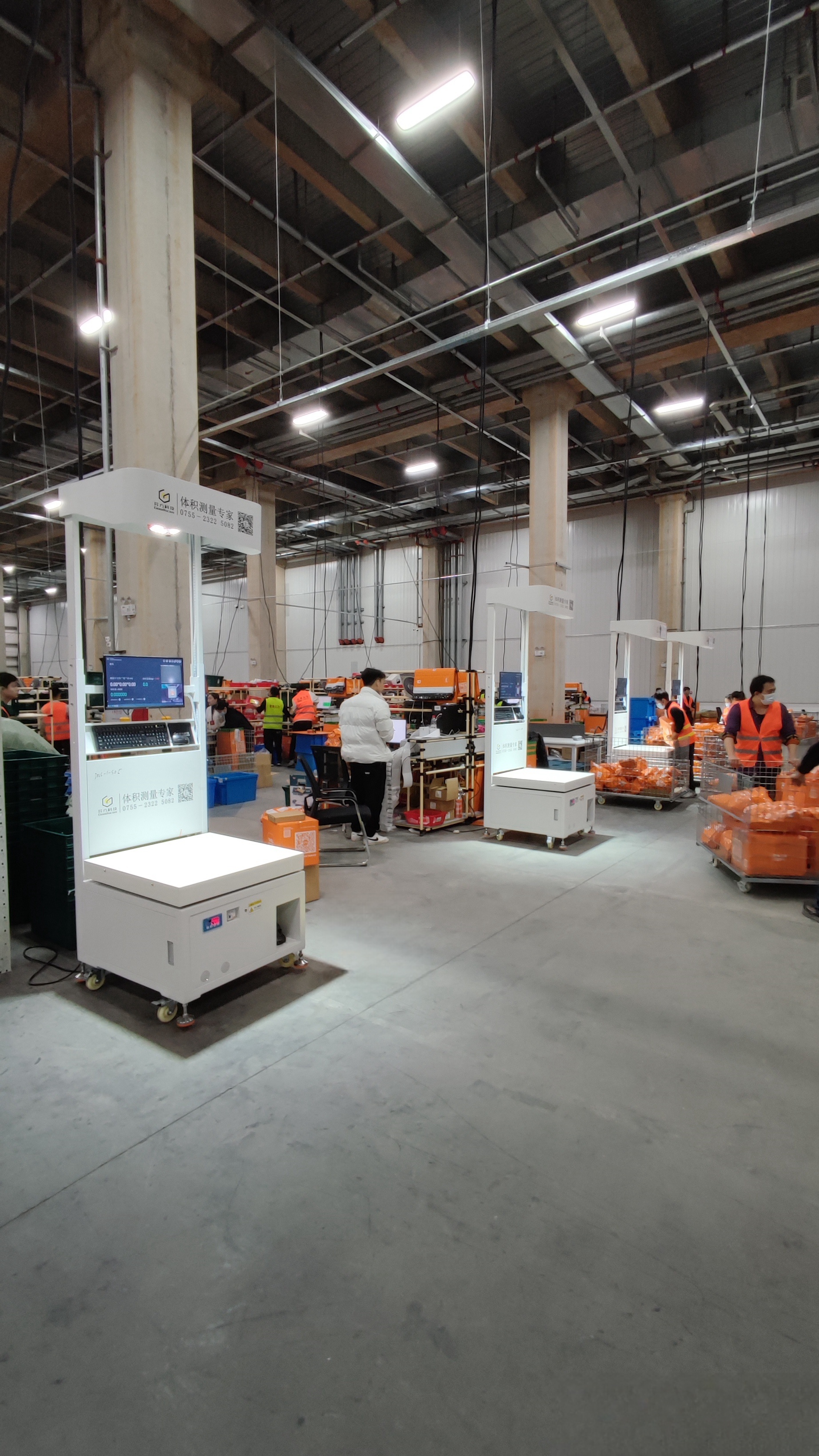 静态称重量方设备:快递物流行业“新神器”